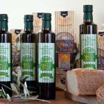 Olio extra vergine di oliva di produzione Otto Ducati d'Oro, dalle Colline di Cecina in Toscana,